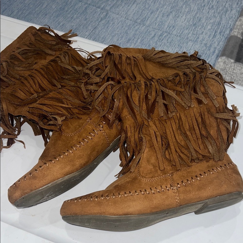 Fringe Suede Tan Boots - Picture 4 of 4